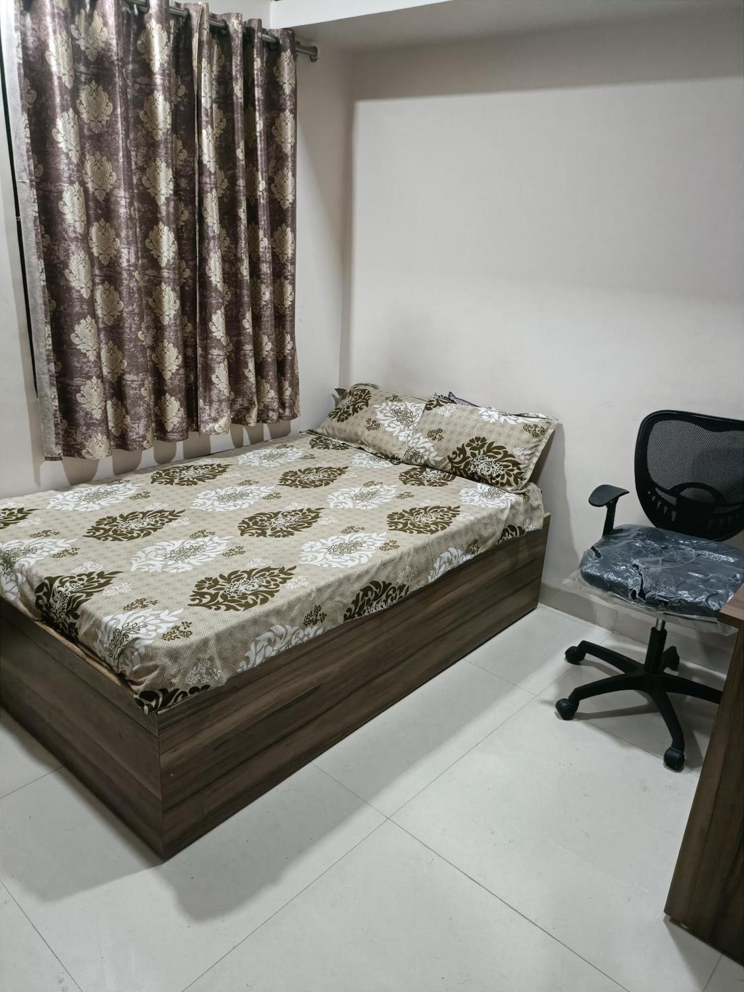 Mahalaxmi Nagar Residency Ac Rooms Indore Exteriör bild